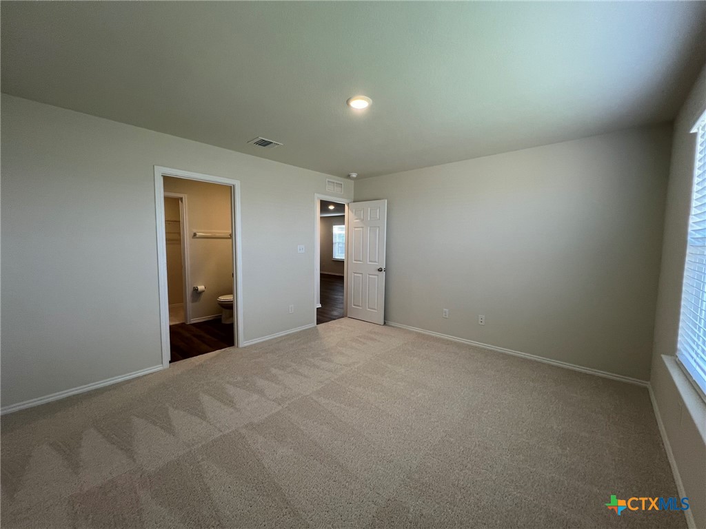 760 Heartseed Property Photo 17