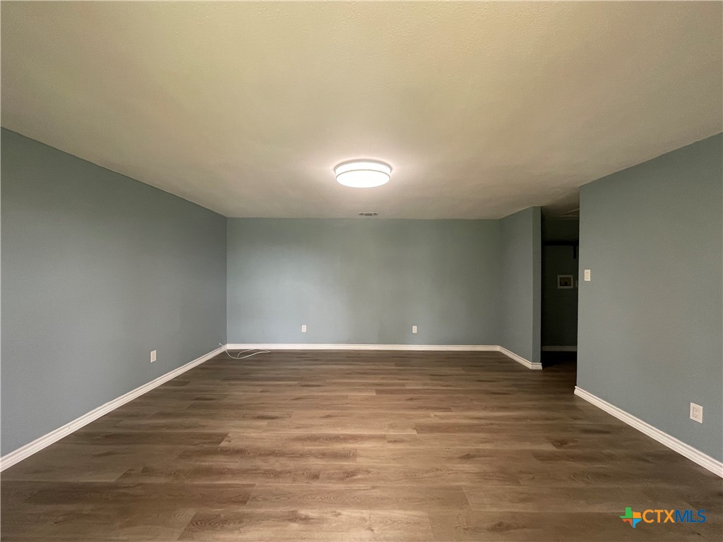 365 Forshage Boulevard Property Photo 10