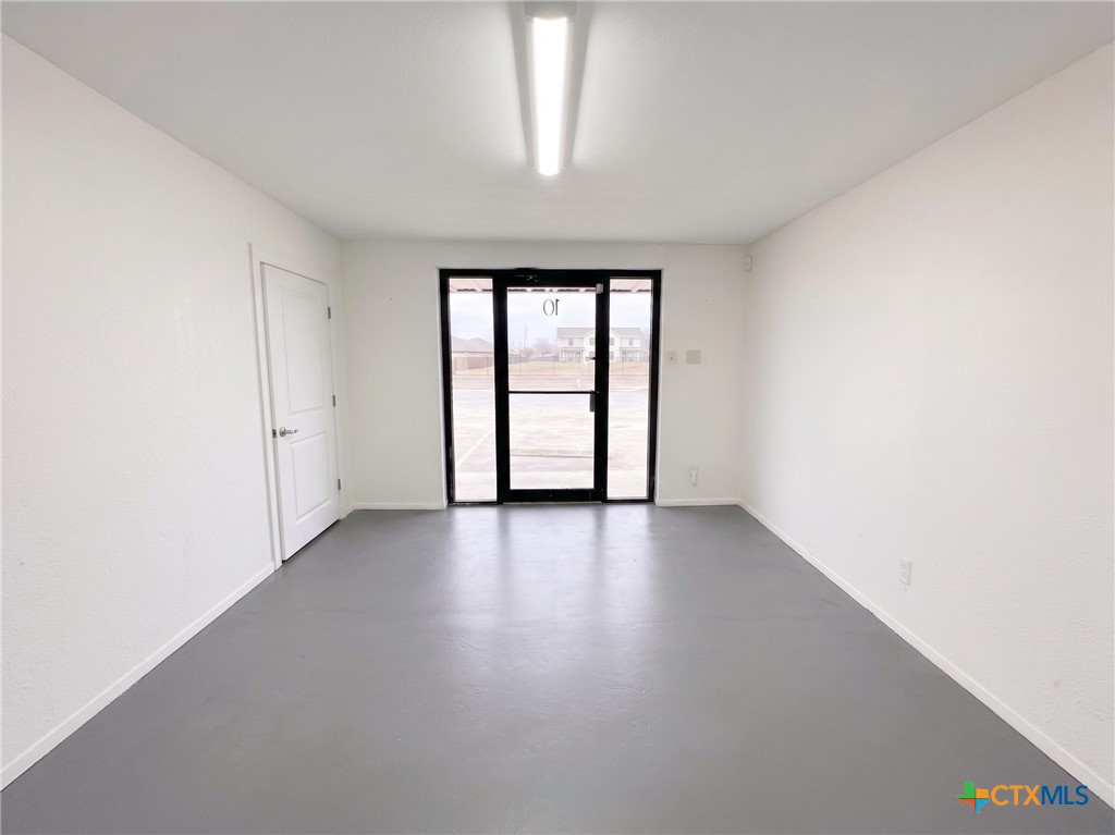1419 Fleming Drive Warehouse 10 Property Photo 3