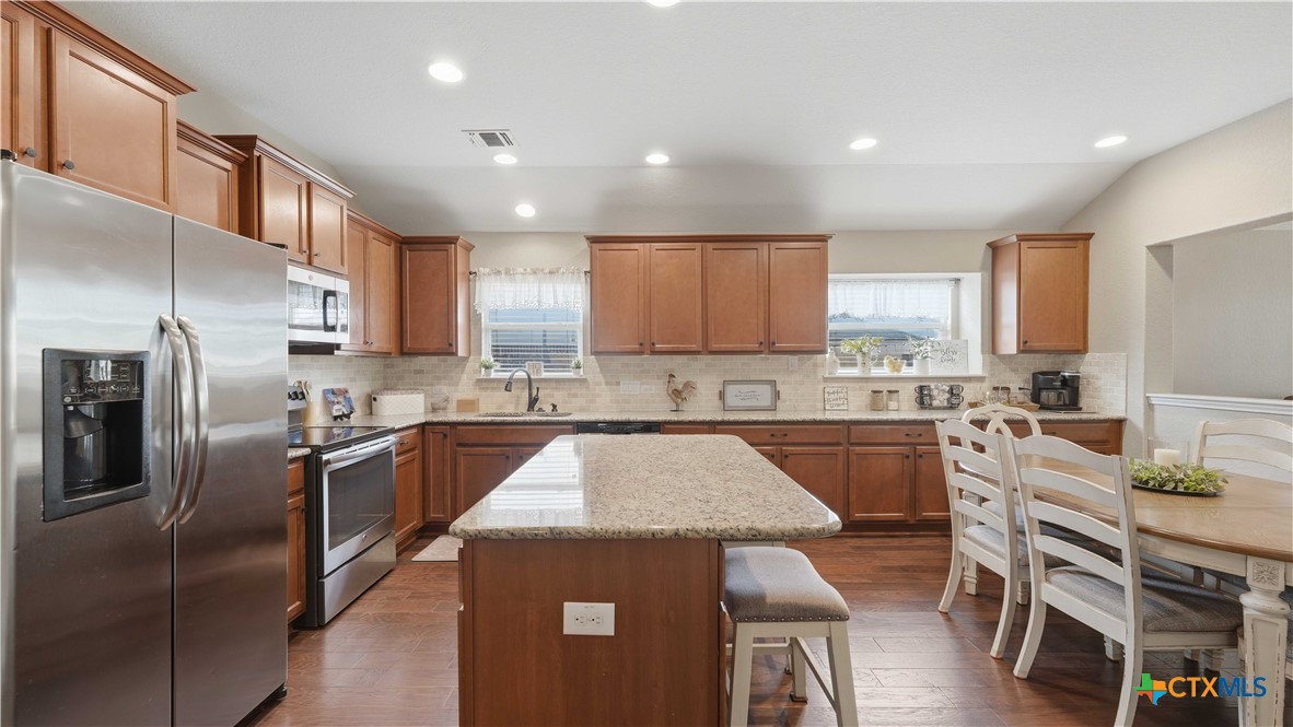 2122 Dragon Trail Property Photo 8