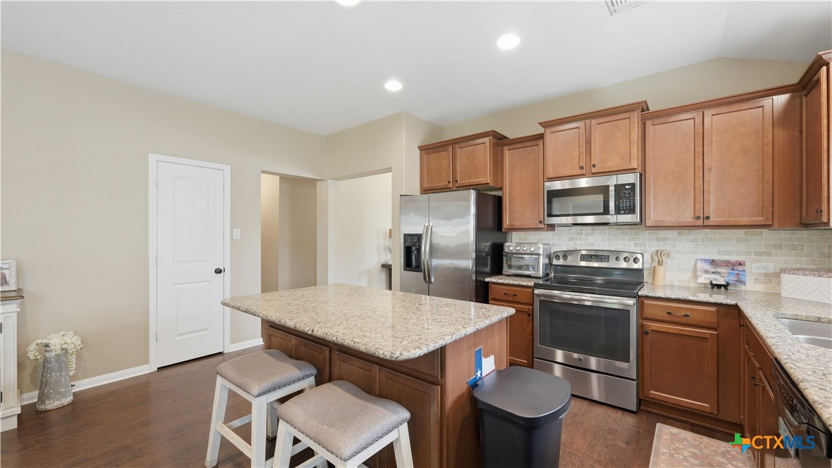2122 Dragon Trail Property Photo 9