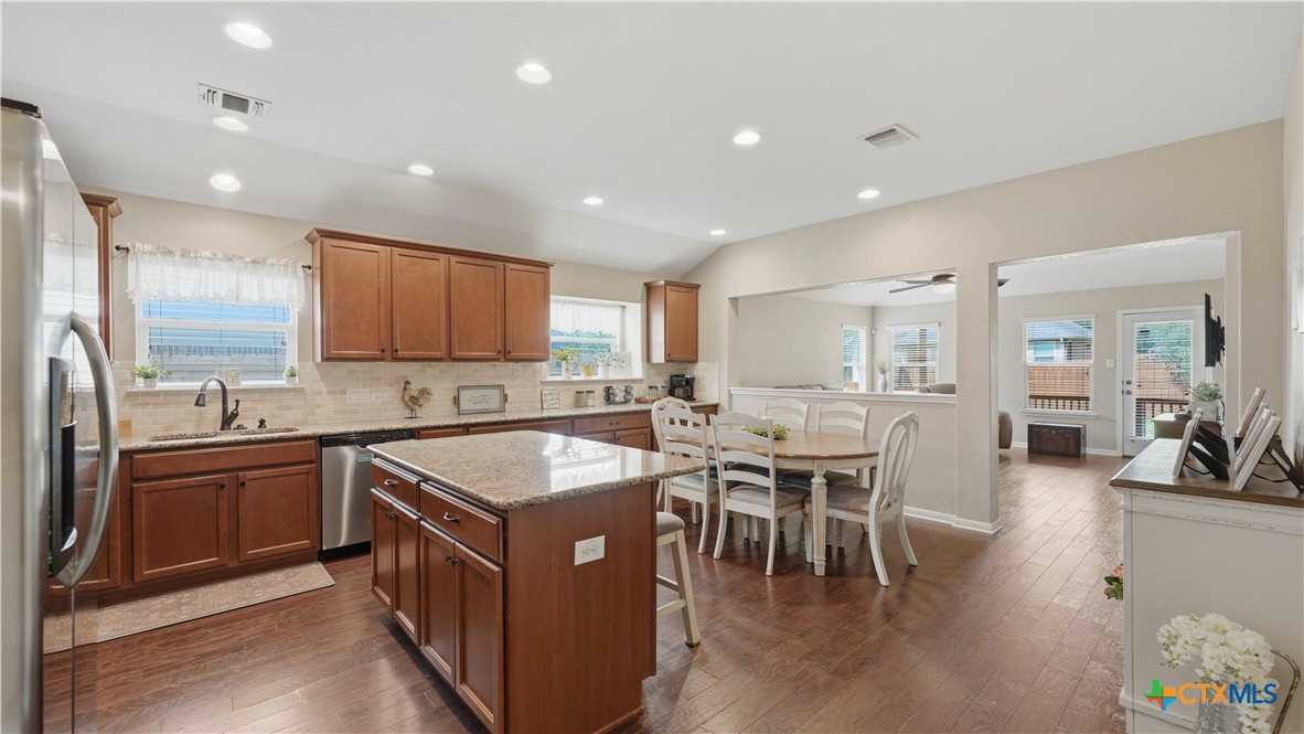 2122 Dragon Trail Property Photo 11