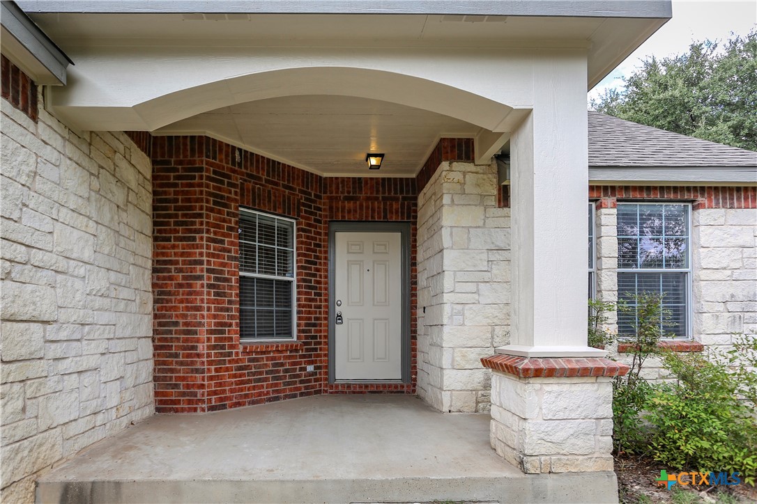 5525 Sulfur Spring Drive Property Photo 4