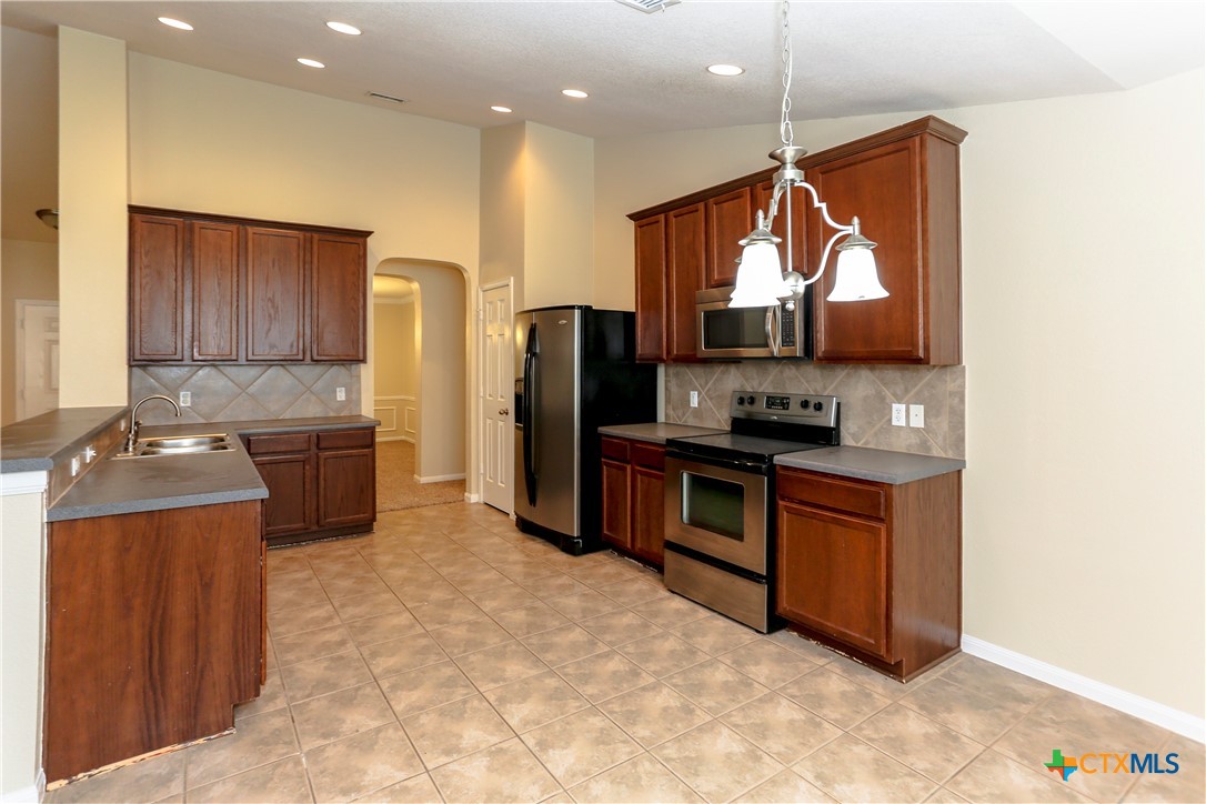 5525 Sulfur Spring Drive Property Photo 14