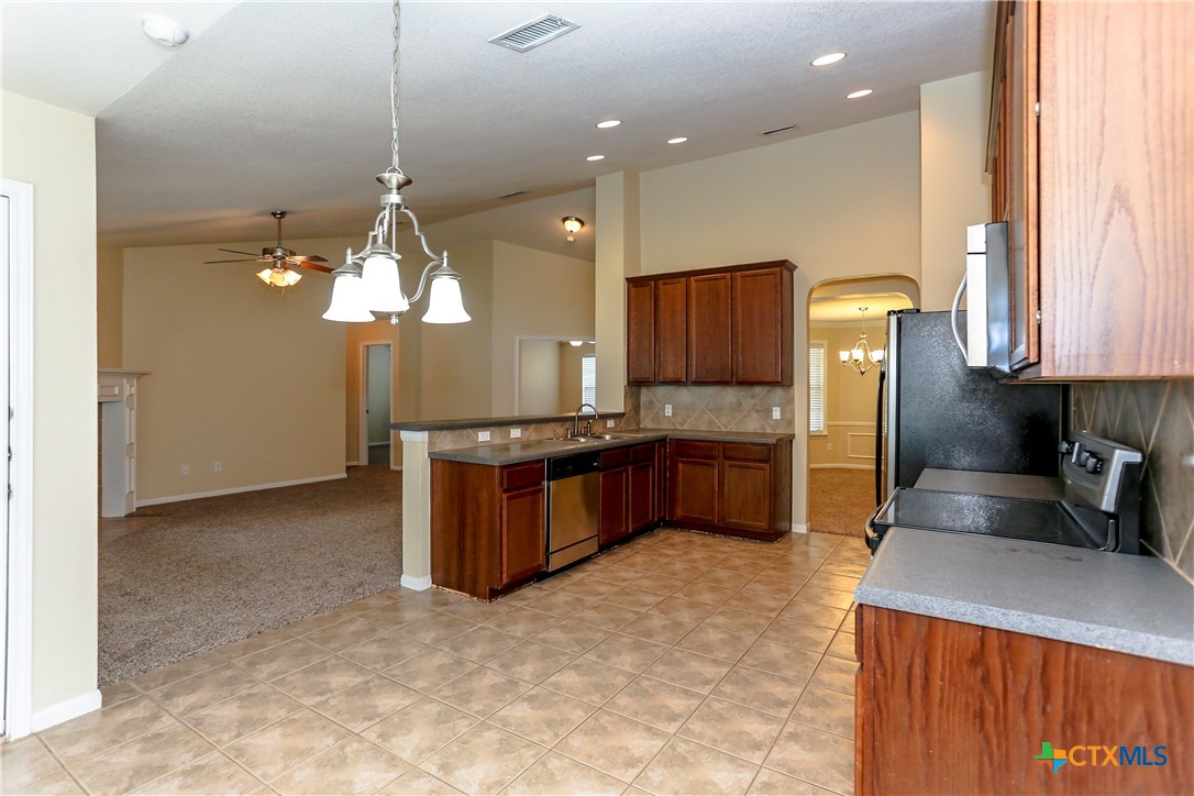 5525 Sulfur Spring Drive Property Photo 15