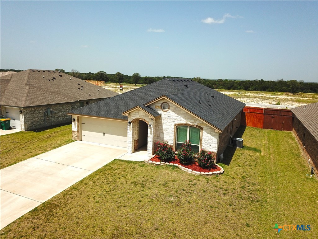 2607 Settlers Oak Drive Property Photo 3