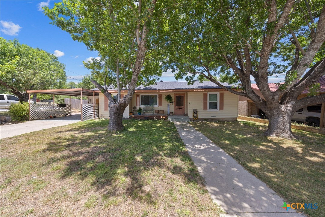 1007 W Avenue A Property Photo 1