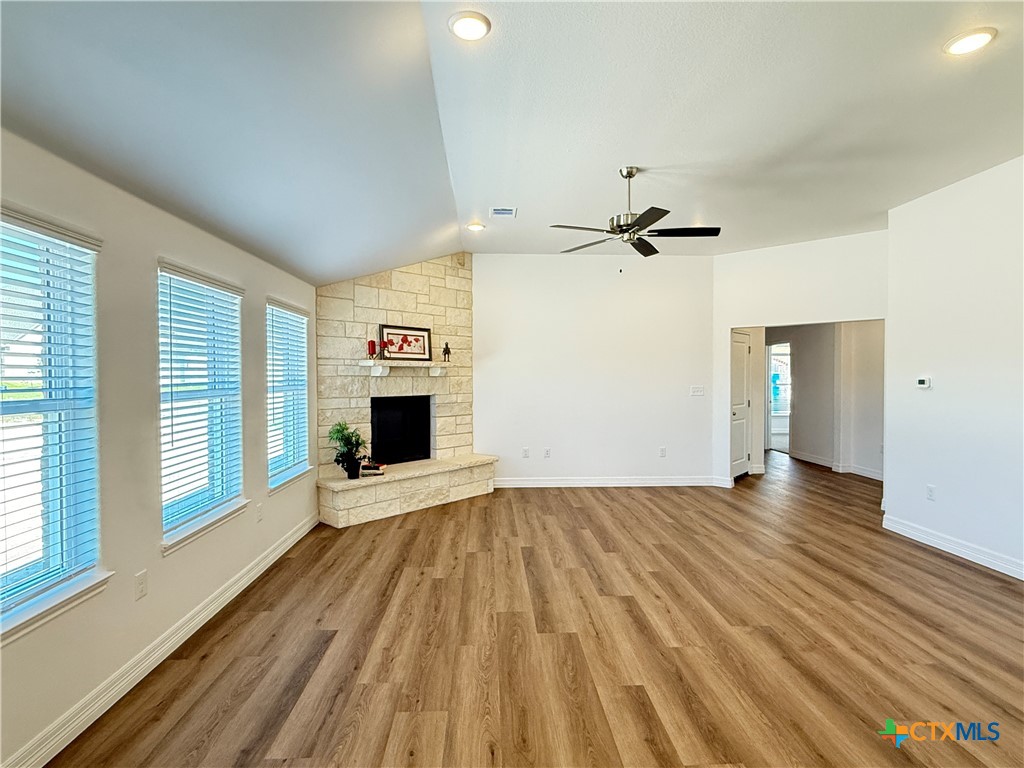 5242 Lassen Lane Property Photo 9