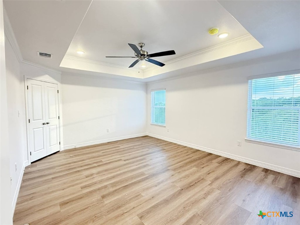 5242 Lassen Lane Property Photo 14