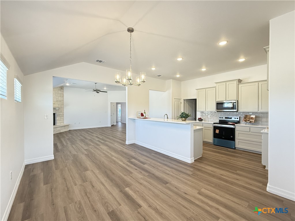 5242 Lassen Lane Property Photo 14