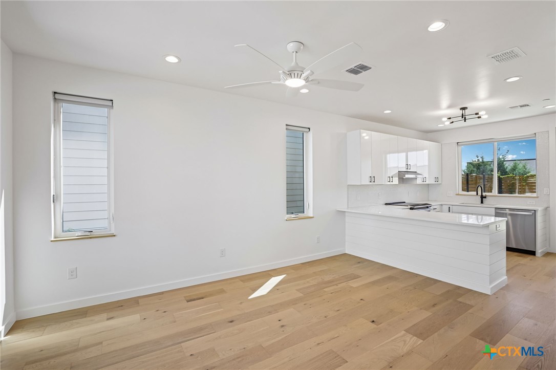 104 Lively Lane B Property Photo 3