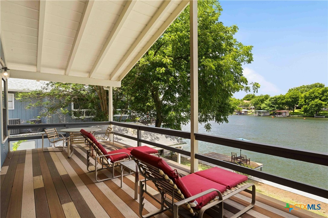 1308 Lakeside Drive Property Photo 6
