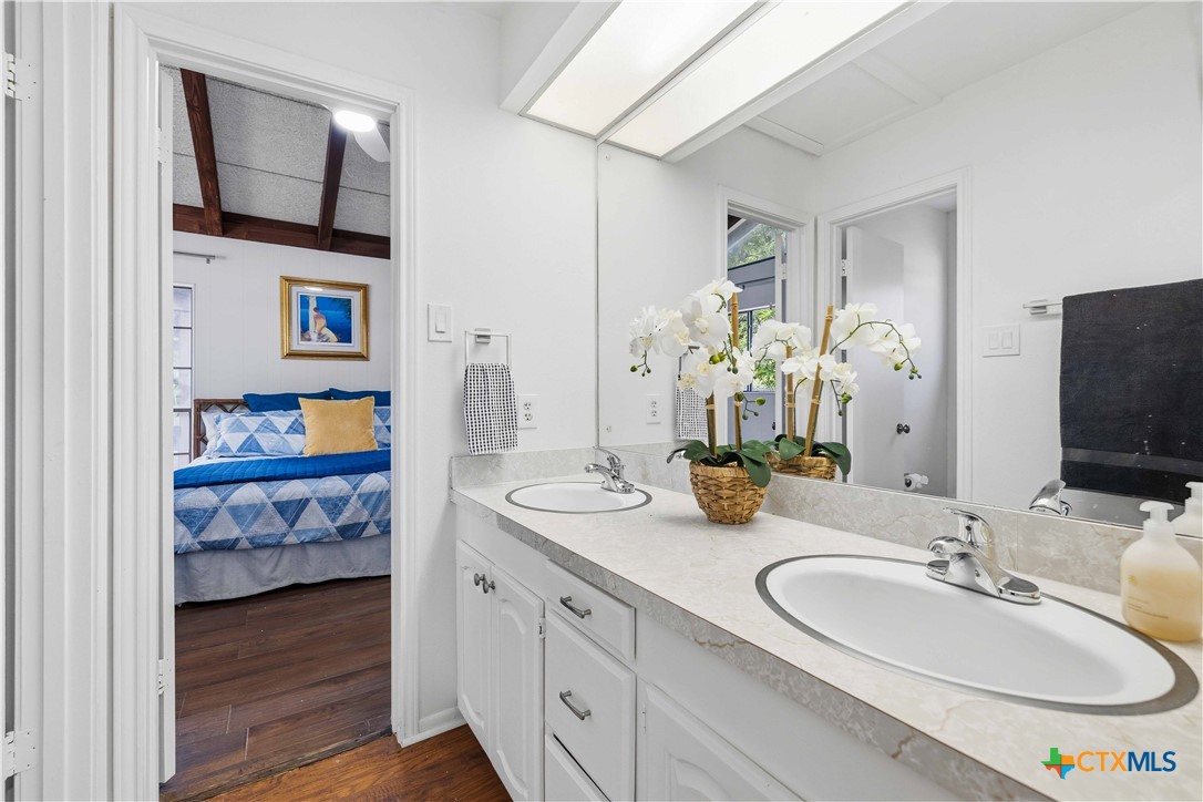 1308 Lakeside Drive Property Photo 12