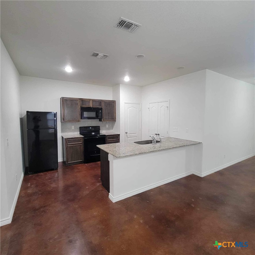 6101 Amelia Earhart Boulevard A Property Photo 3