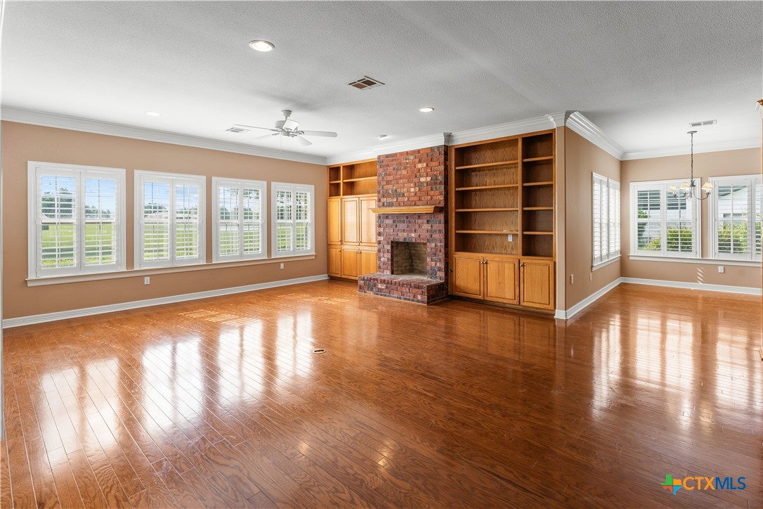 3421 Chisholm Trail Property Photo 6