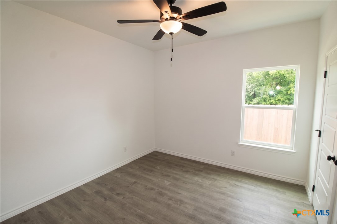 921 Ashwood Drive A Property Photo 14