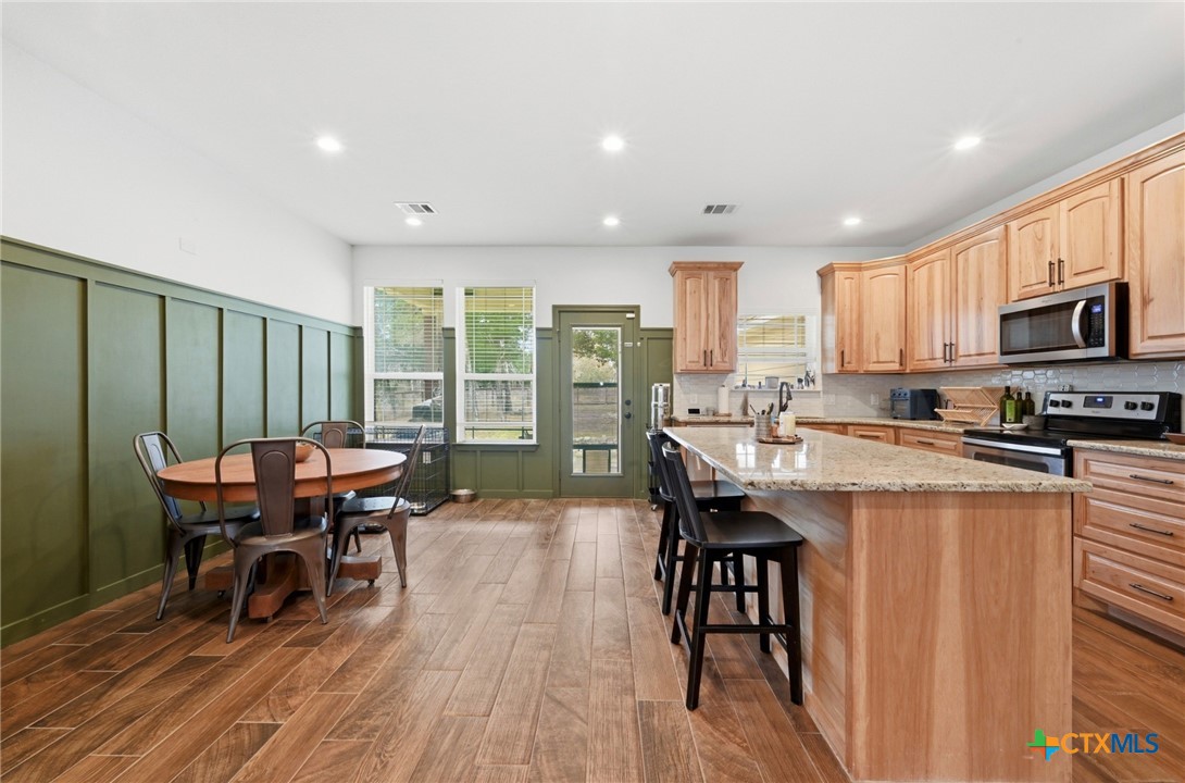 202 Cedar Hills Drive Property Photo 11