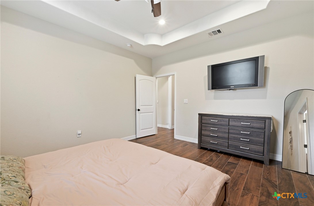 202 Cedar Hills Drive Property Photo 17