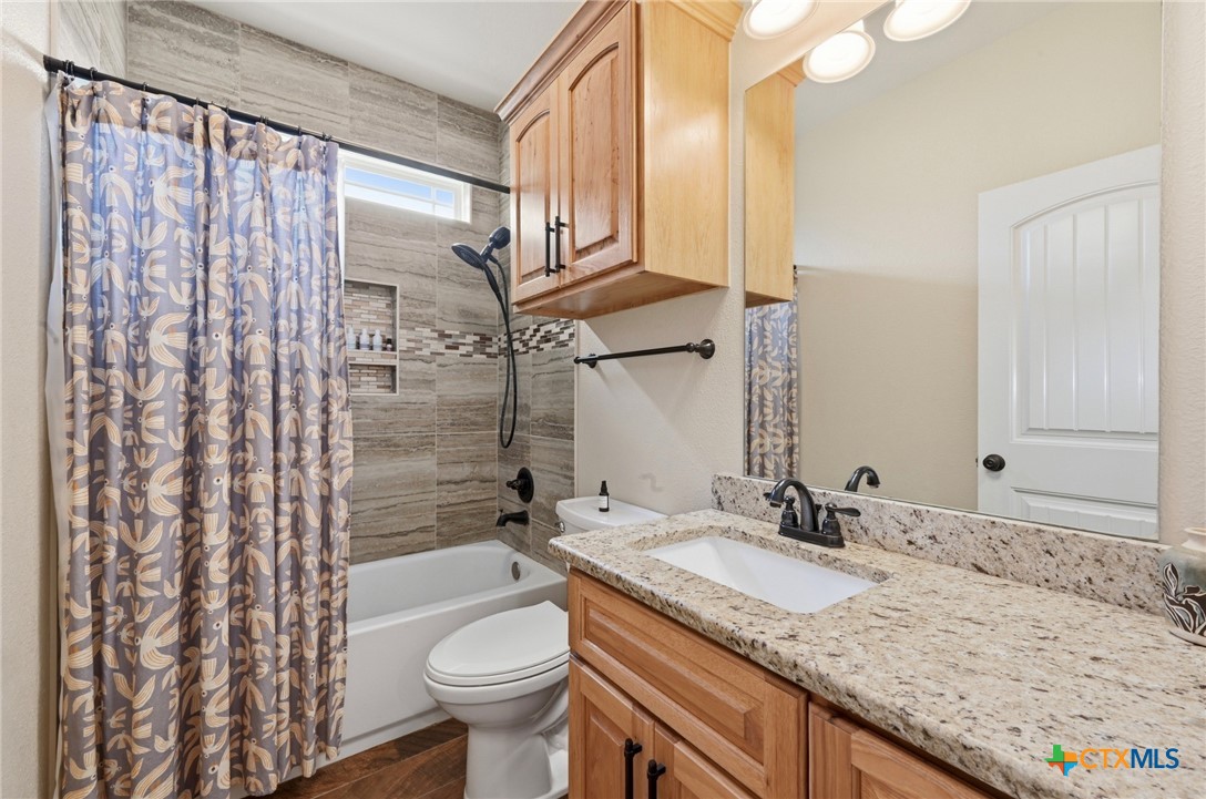 202 Cedar Hills Drive Property Photo 25