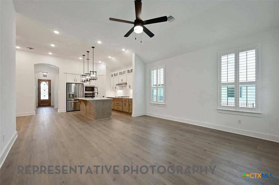 251 High Rock Pass Property Photo 7