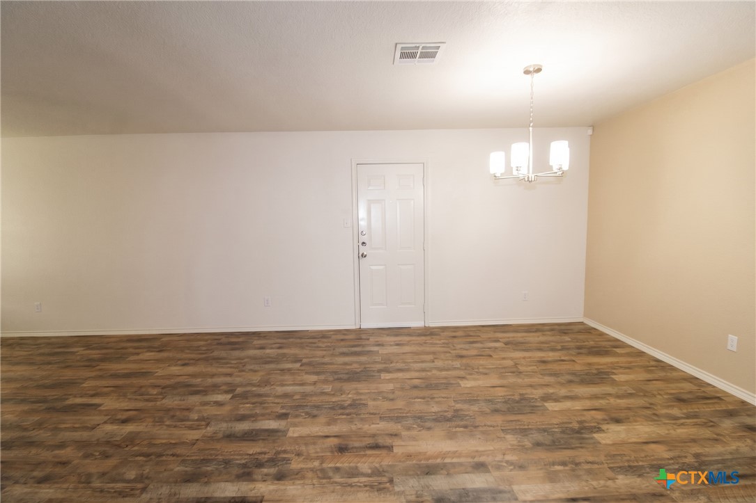 2706 Lucille Drive A Property Photo 4