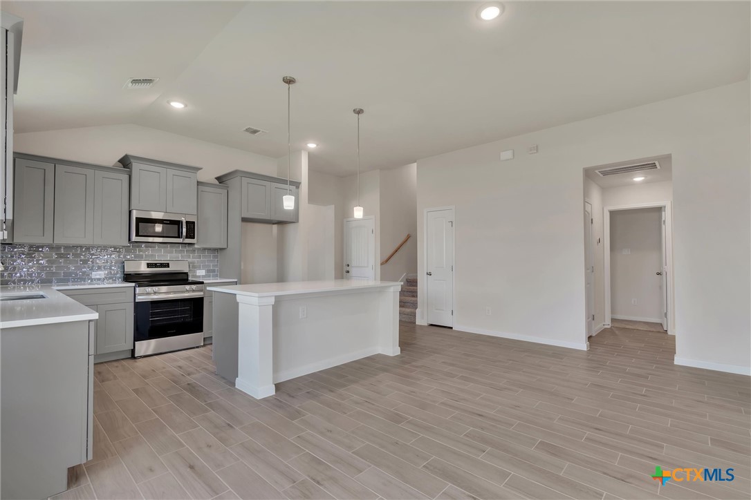 603 Waylon Circle Property Photo 14