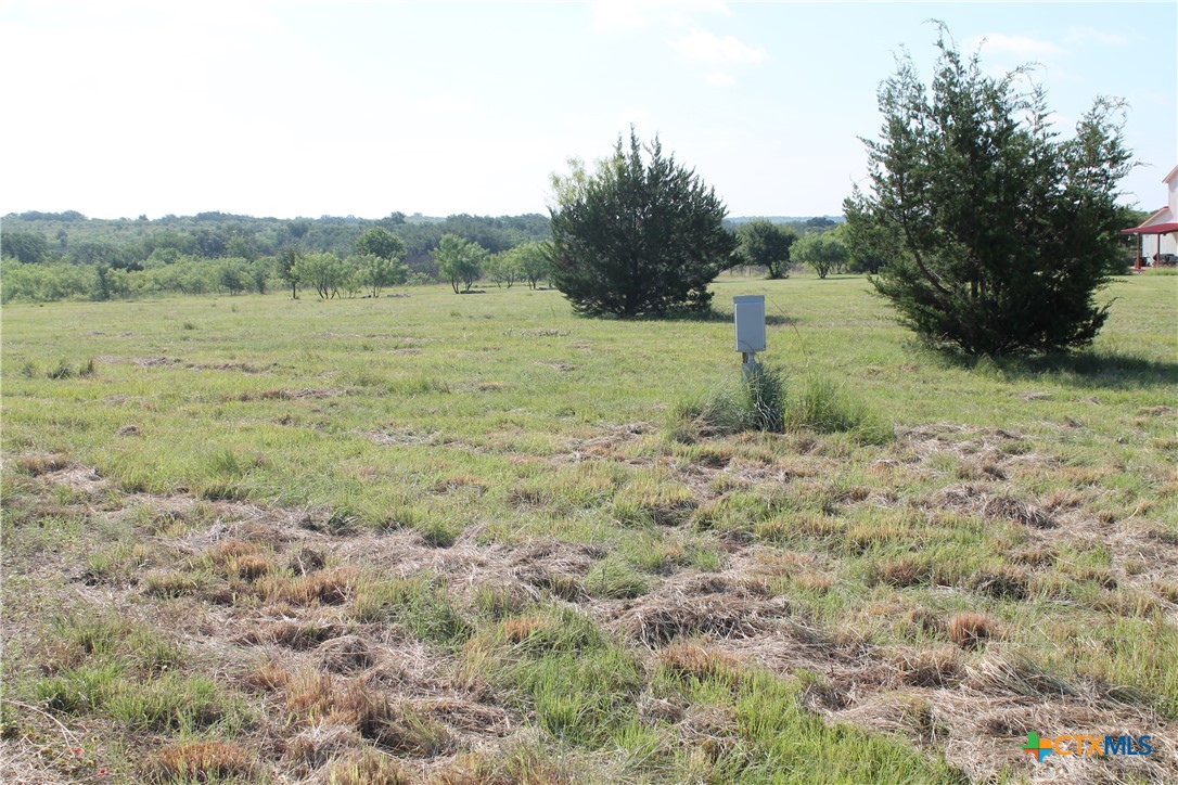 688 Comanche Lake Road Property Photo 3