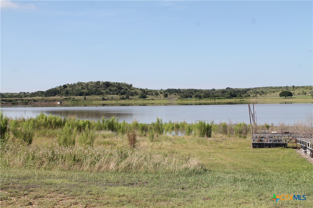 688 Comanche Lake Road Property Photo 7