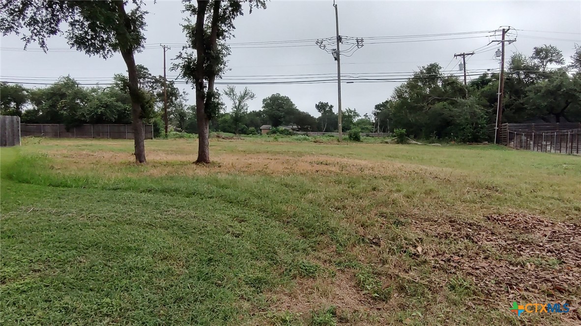 2814 Michaels Drive Property Photo 2