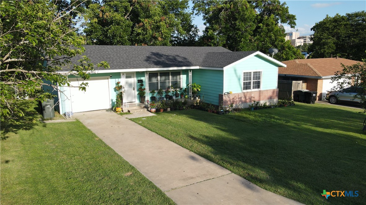 1901 S 33rd Street Property Photo 1