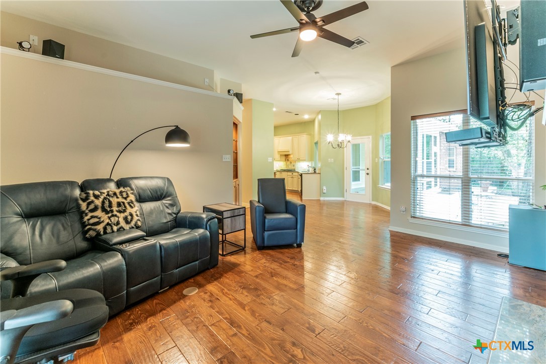 11021 Granbury Cove Property Photo 12