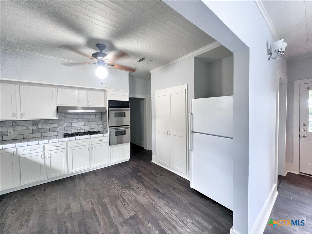 420 Willow Avenue A Property Photo 7
