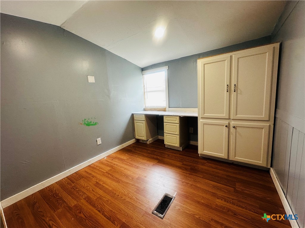 217 E Schulz Street Property Photo 17