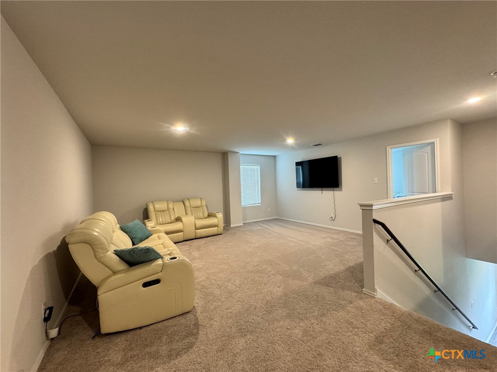 404 Jean Street Property Photo 7