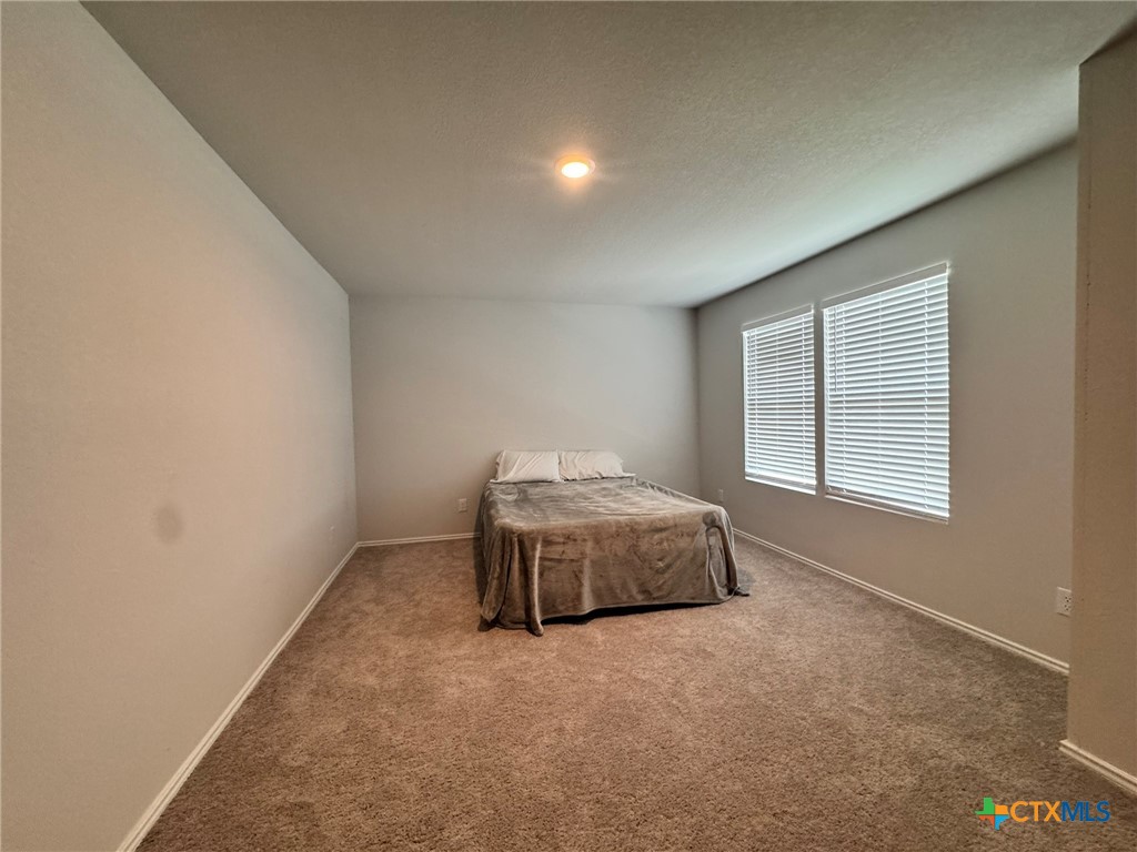 404 Jean Street Property Photo 10