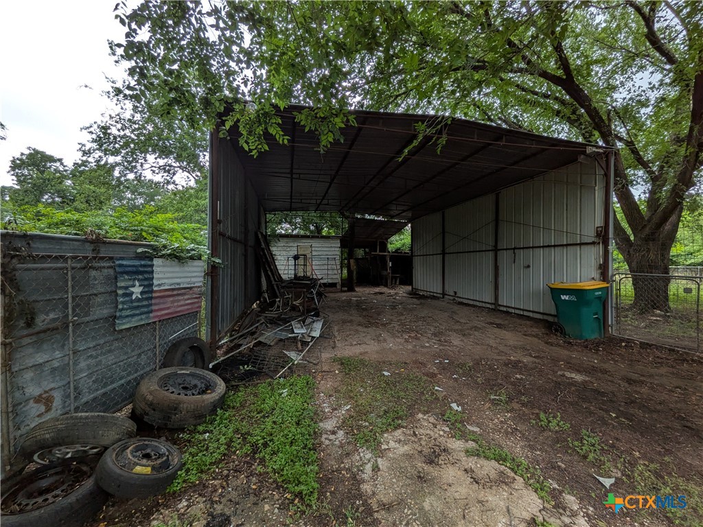 602 Andrews Street Property Photo 17