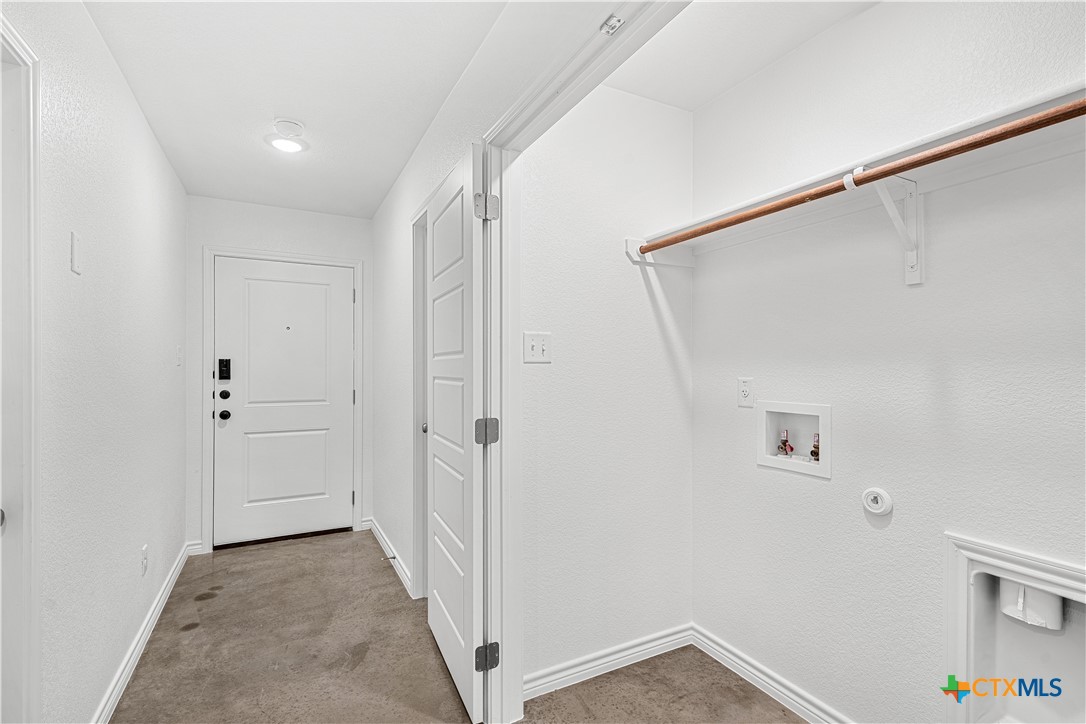 1214 Concord Drive B Property Photo 3