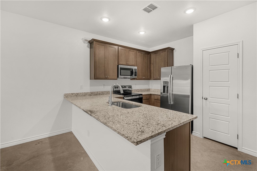 1226 Concord Drive A Property Photo 8