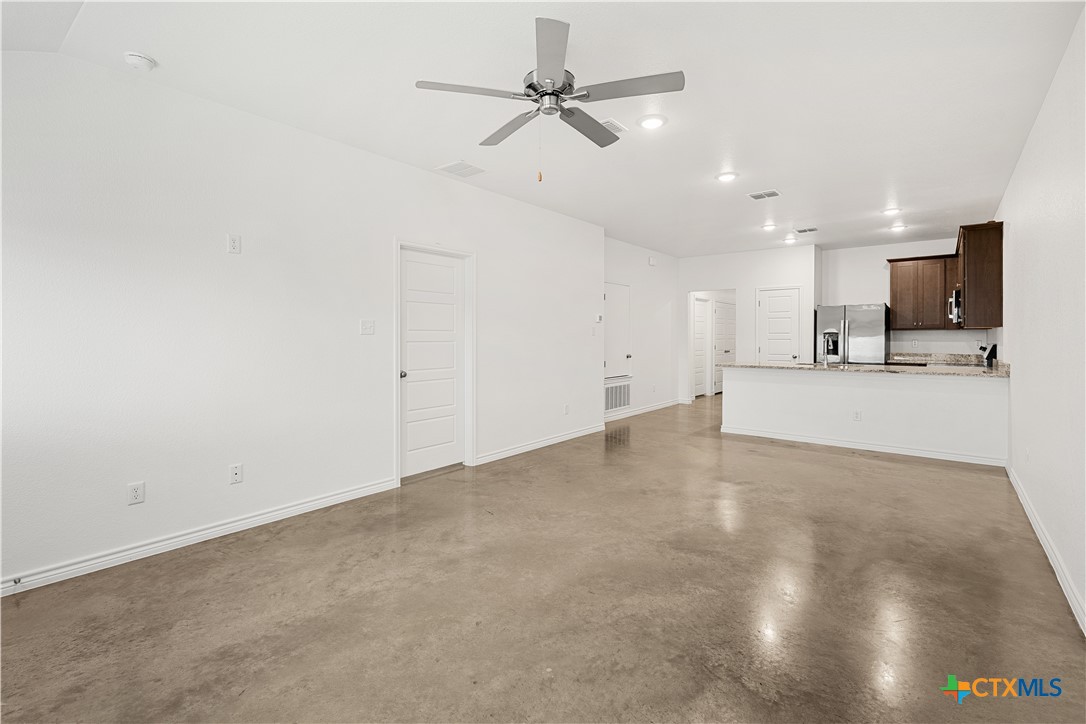 1226 Concord Drive B Property Photo 9