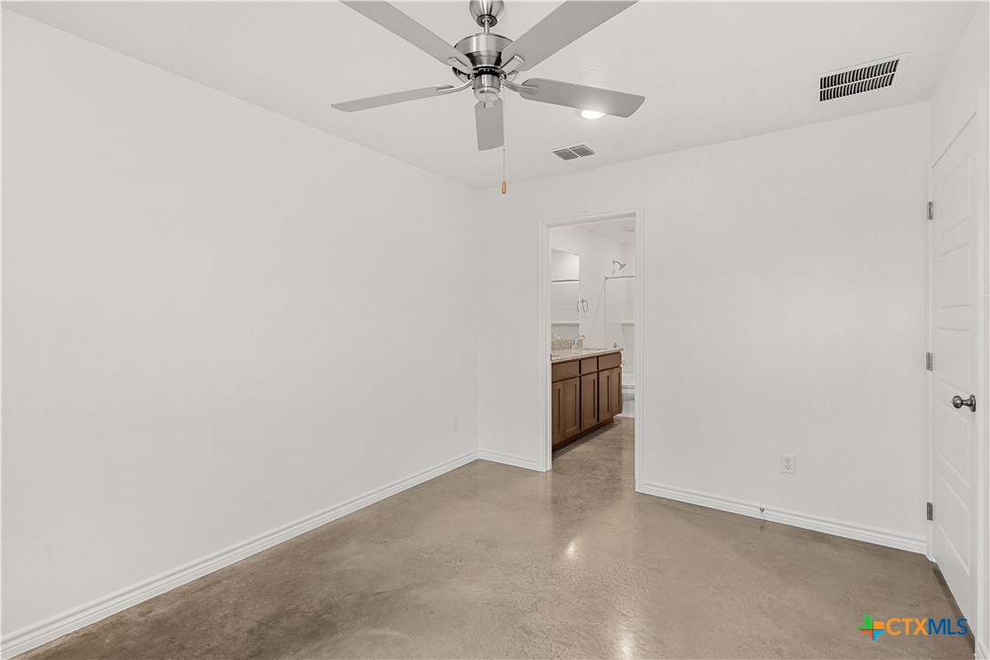1226 Concord Drive B Property Photo 11