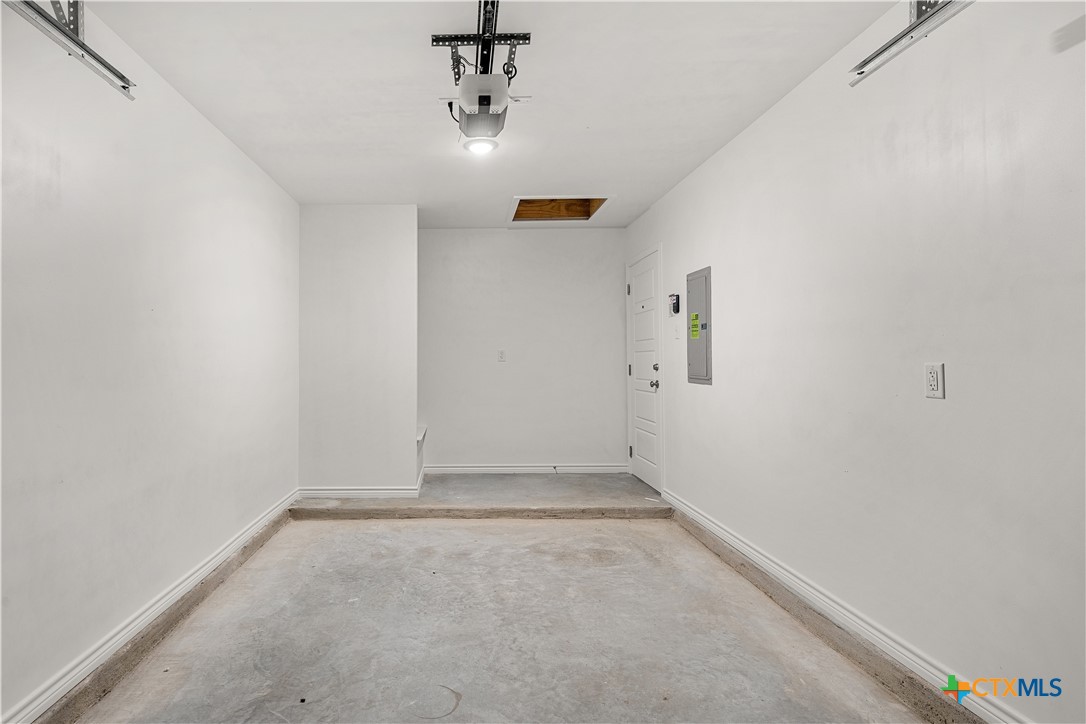 1226 Concord Drive B Property Photo 18
