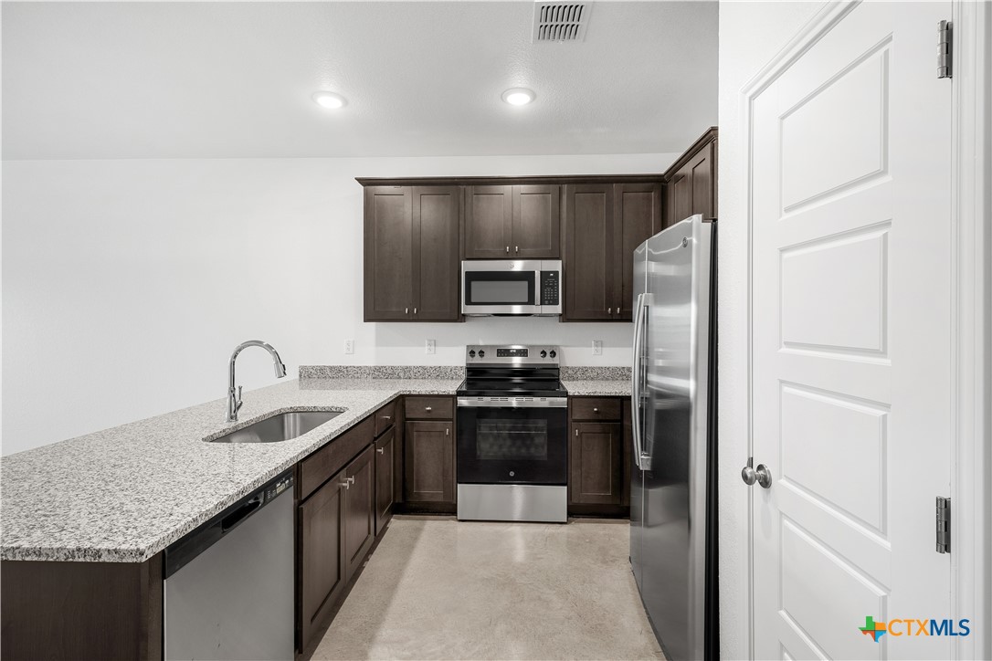1230 Concord Drive A Property Photo 7