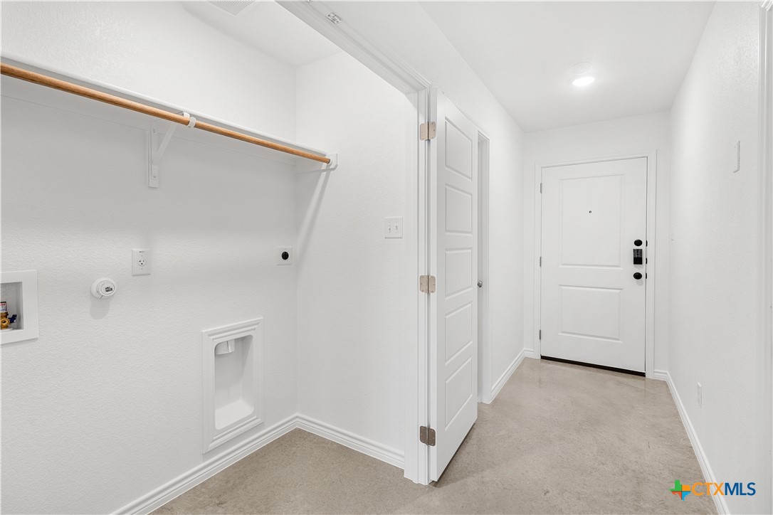 1230 Concord Drive B Property Photo 2