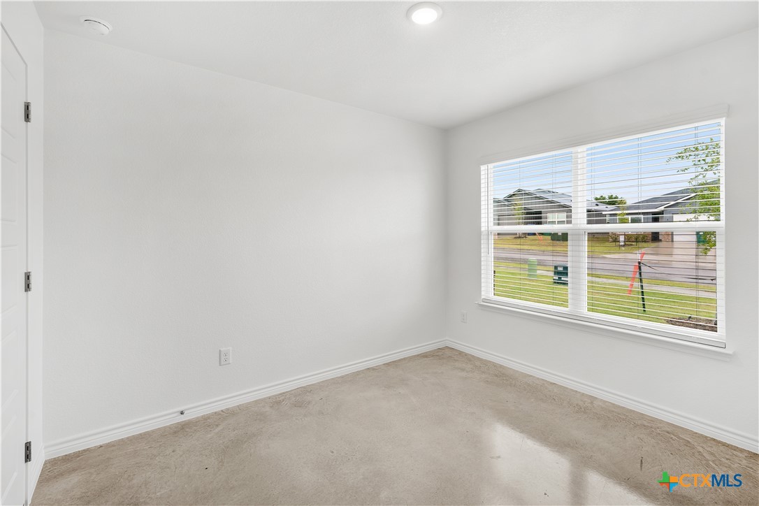 1230 Concord Drive B Property Photo 14