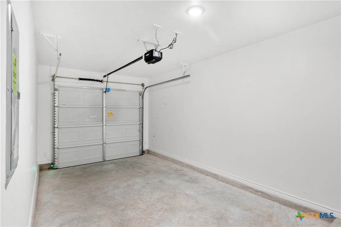 1230 Concord Drive B Property Photo 18
