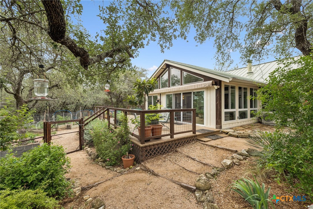 300 Bluff Road Property Photo 1