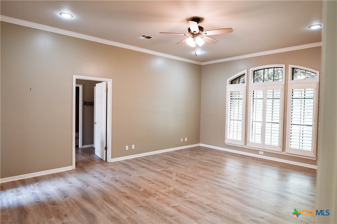 406 Woodway Drive Property Photo 12