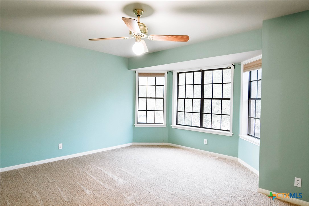 406 Woodway Drive Property Photo 15