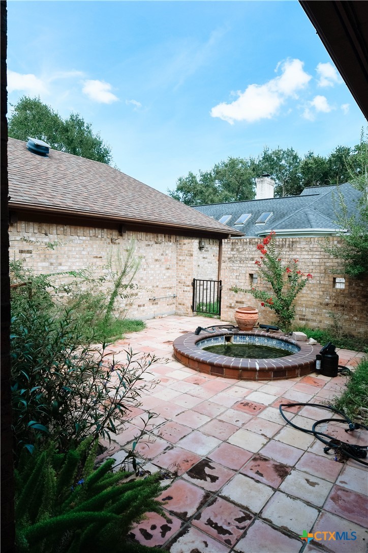 406 Woodway Drive Property Photo 22