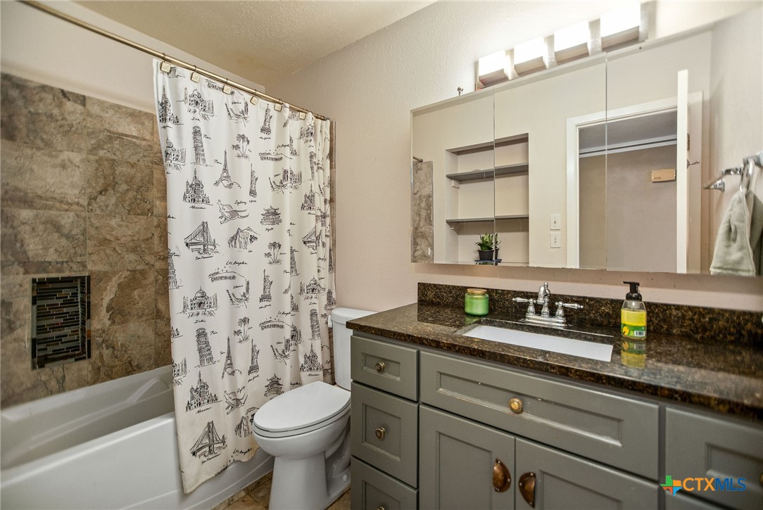 102 Sagemont Avenue Property Photo 24